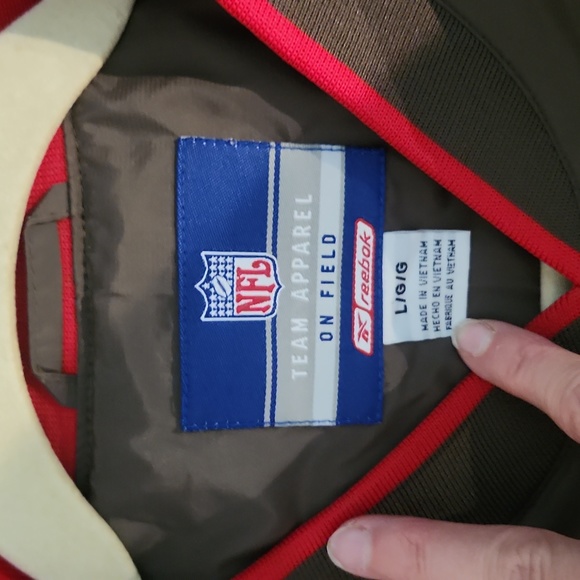 Buccaneers Pullover - Picture 5 of 7